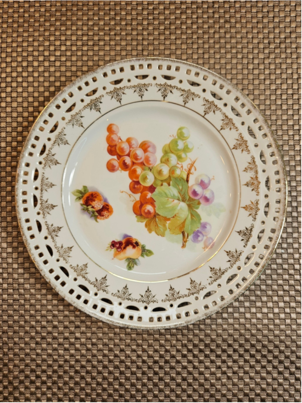 C.S. Bavaria Porcelain Fruit Motif Decorative Plate Early 1900s White and Gold